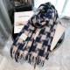Wholesale of hot-selling, versatile fringed retro checkered scarves for women in winter, thick and warm scarves and shawls