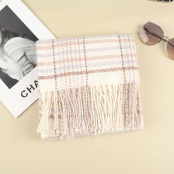 Wholesale of 2024 new Japanese retro checkered tassel scarves for women's winter warmth and versatile student couple scarves
