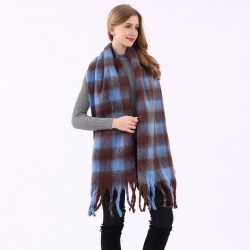 The same checked scarf as Yu Shuxin, the little red book style scarf, a versatile winter thick and warm tassel couple shawl