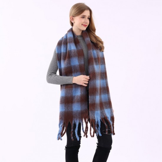 The same checked scarf as Yu Shuxin, the little red book style scarf, a versatile winter thick and warm tassel couple shawl